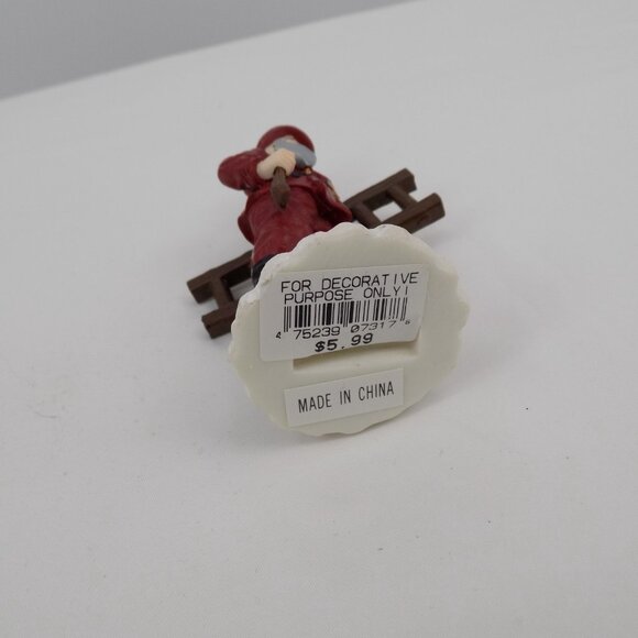 Mervyns Christmas Village Fireman Figure Ladder Axe Vintage 3.75" Tall 1997 - Picture 6 of 6